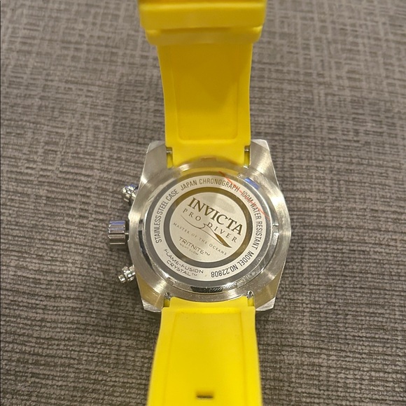 Invicta Bold Yellow and Silver Men's Watch - Picture 2 of 4